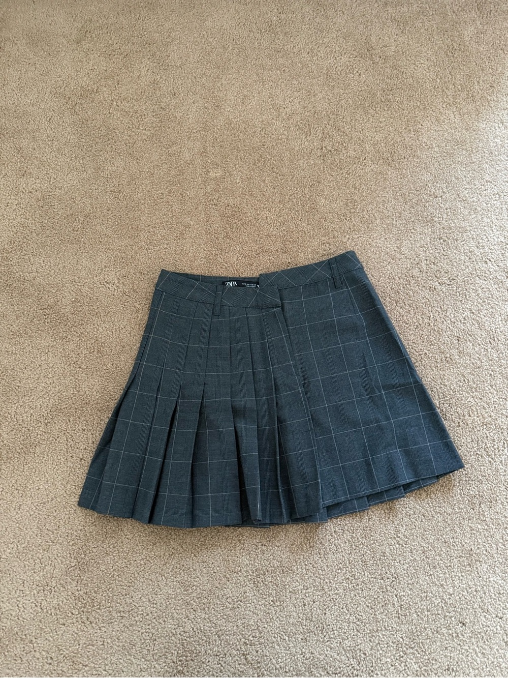 Zara Charcoal Plaid Pleated Mini Skirt
